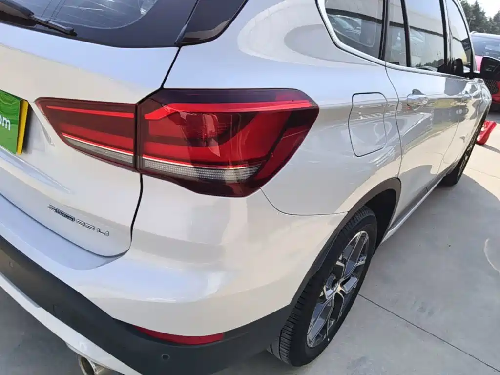 BMW X1 2021 sDrive25Li Leading Model купить на сайте DeffCars