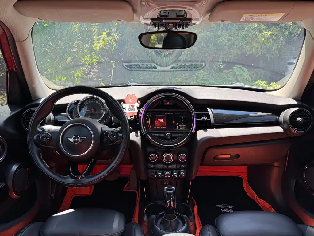 MINI 2018 1.5T COOPER Classic Five-Door Edition купить на сайте DeffCars