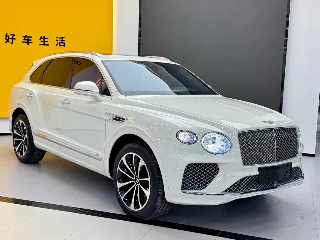Bentayga 2022 4.0T V8 купить на сайте DeffCars