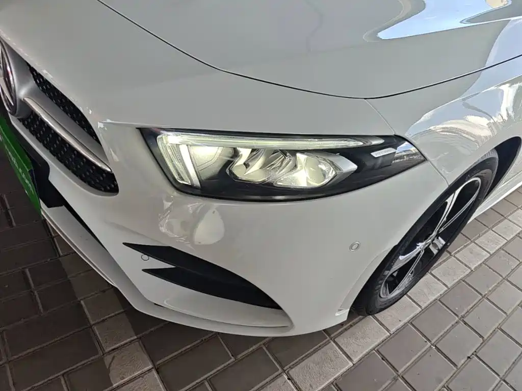 Mercedes-Benz A-Class 2022 Facelift Two A 200 L Sports Sedan Fashionable купить на сайте DeffCars