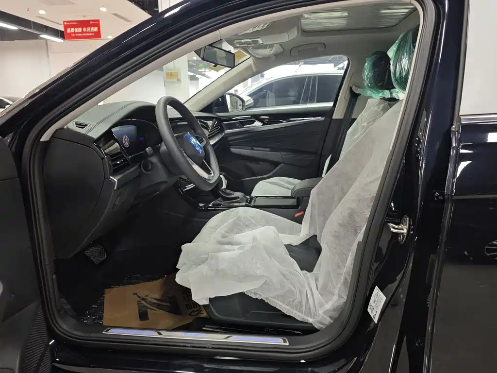 Passat New Energy 2025 430PHEV Hybrid Business Edition купить на сайте DeffCars