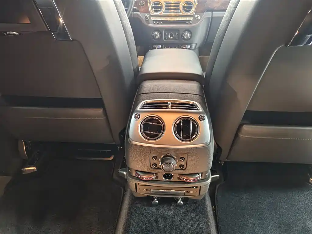 Ghost 2014 6.6T extended version купить на сайте DeffCars
