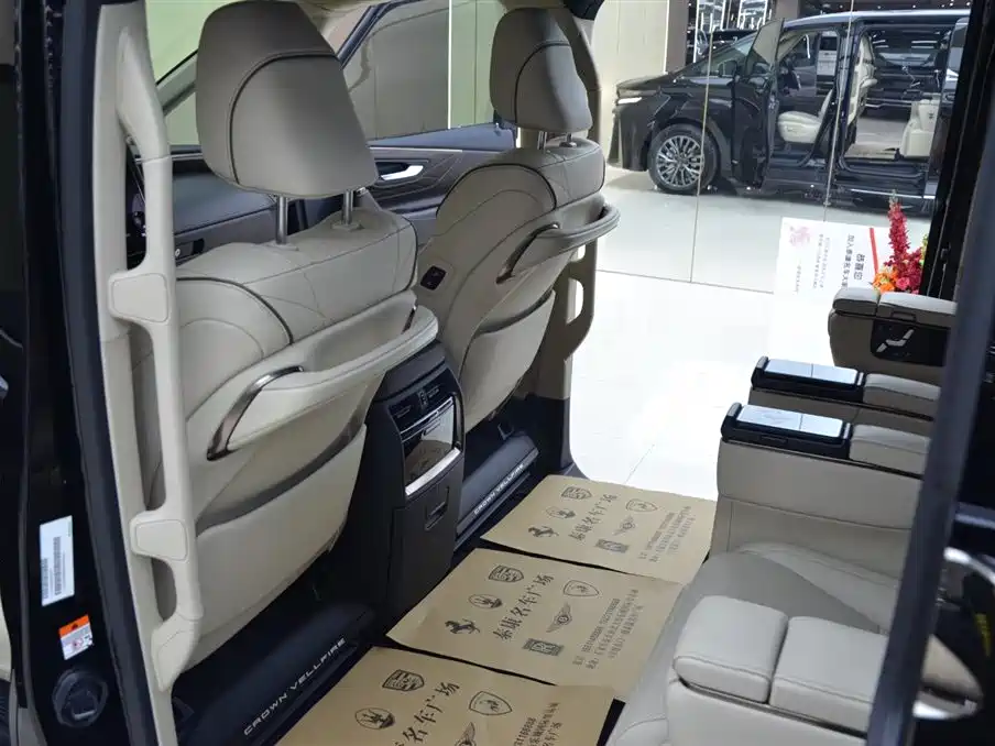 Wilfa 2025 Crown Dual Engine 2.5L Ink Gold Edition купить на сайте DeffCars