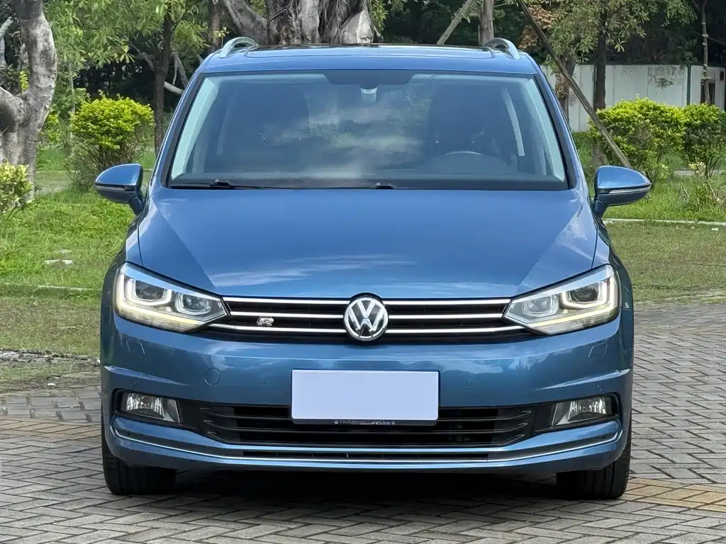 Touran 2016 Touran L 330TSI DSG Deluxe Edition купить на сайте DeffCars