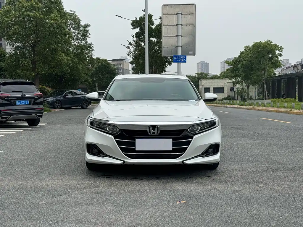 Accord 2022 260TURBO Deluxe Edition купить на сайте DeffCars