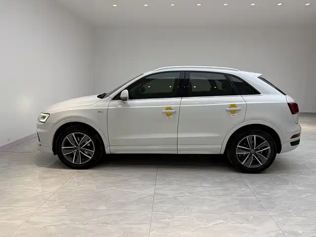 Audi Q3 2018 30 TFSI Fashionable Collection Edition купить на сайте DeffCars