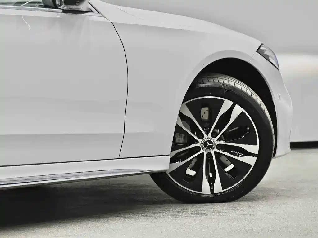 Mercedes-Benz C-Class New Energy 2025 C 350 eL купить на сайте DeffCars