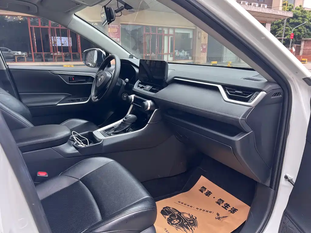 Wilanda 2023 2.0L CVT two-wheel drive leading version купить на сайте DeffCars