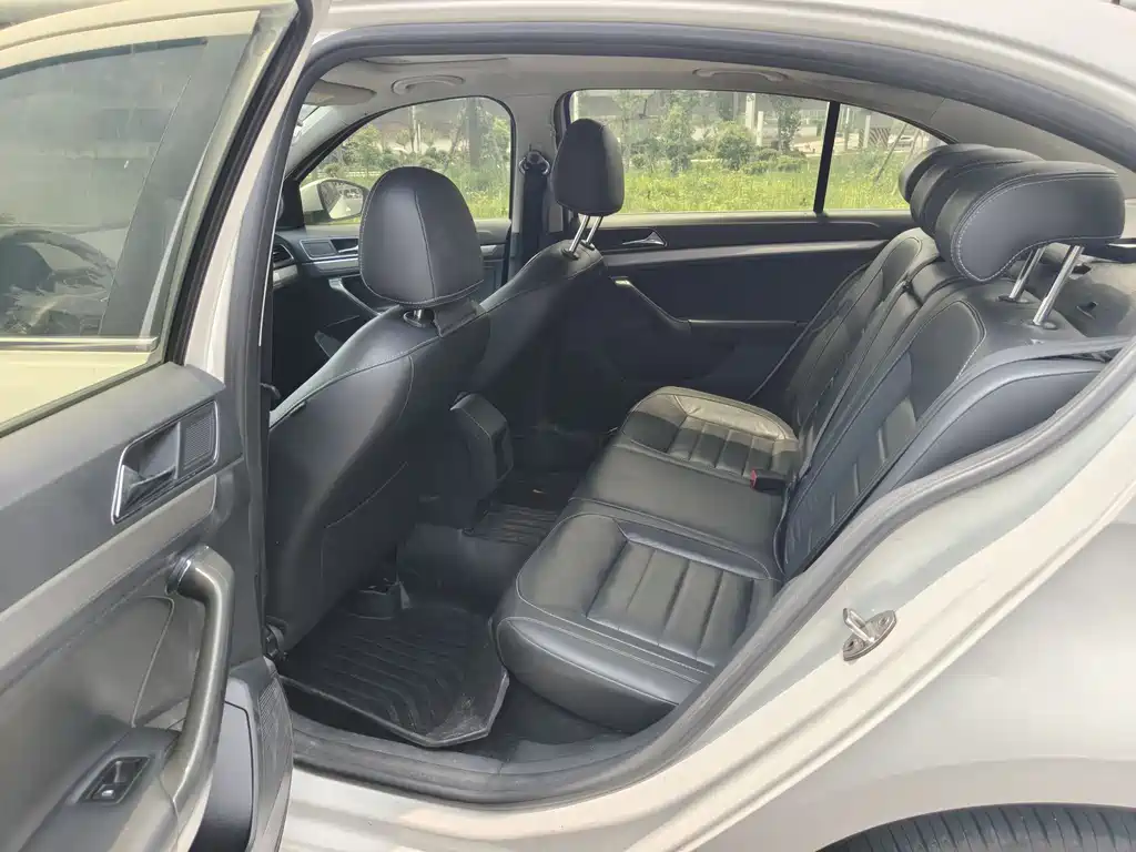 Lavida 2017 1.6L automatic comfort version купить на сайте DeffCars
