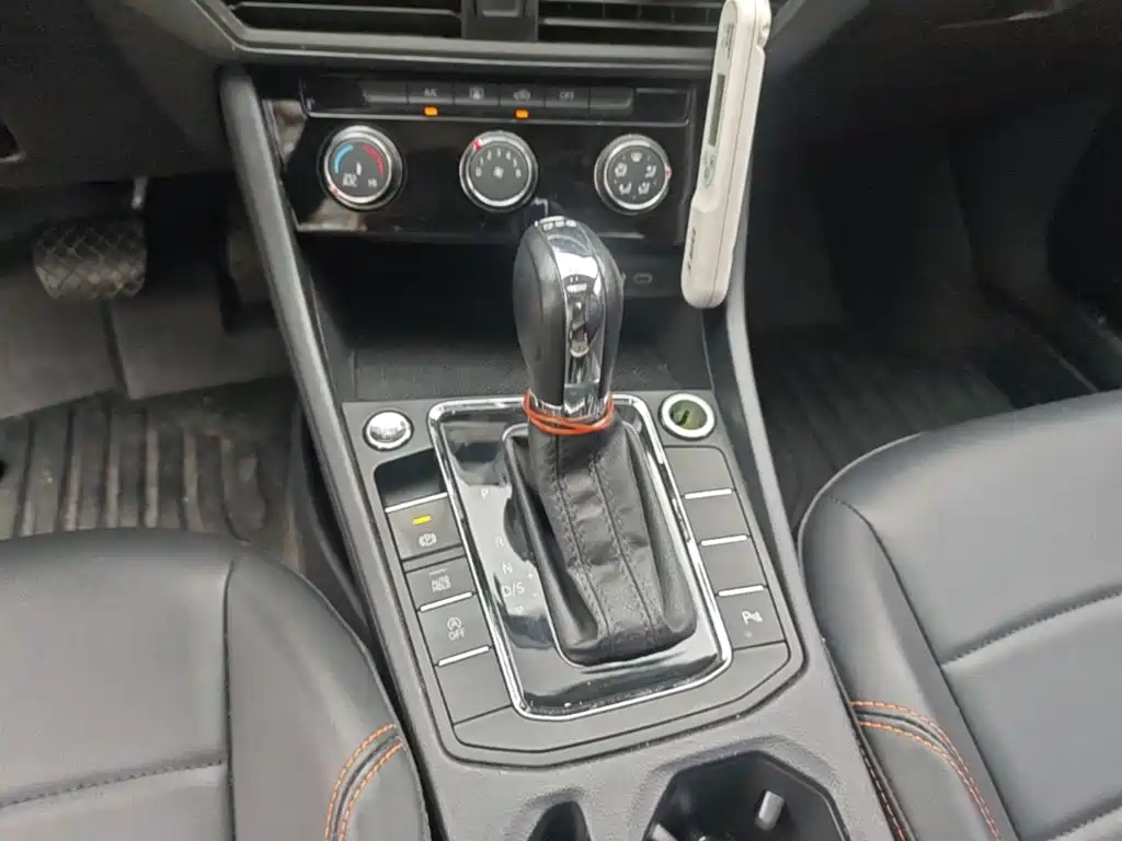 Bora 2023 200TSI DSG Yuexing Edition купить на сайте DeffCars
