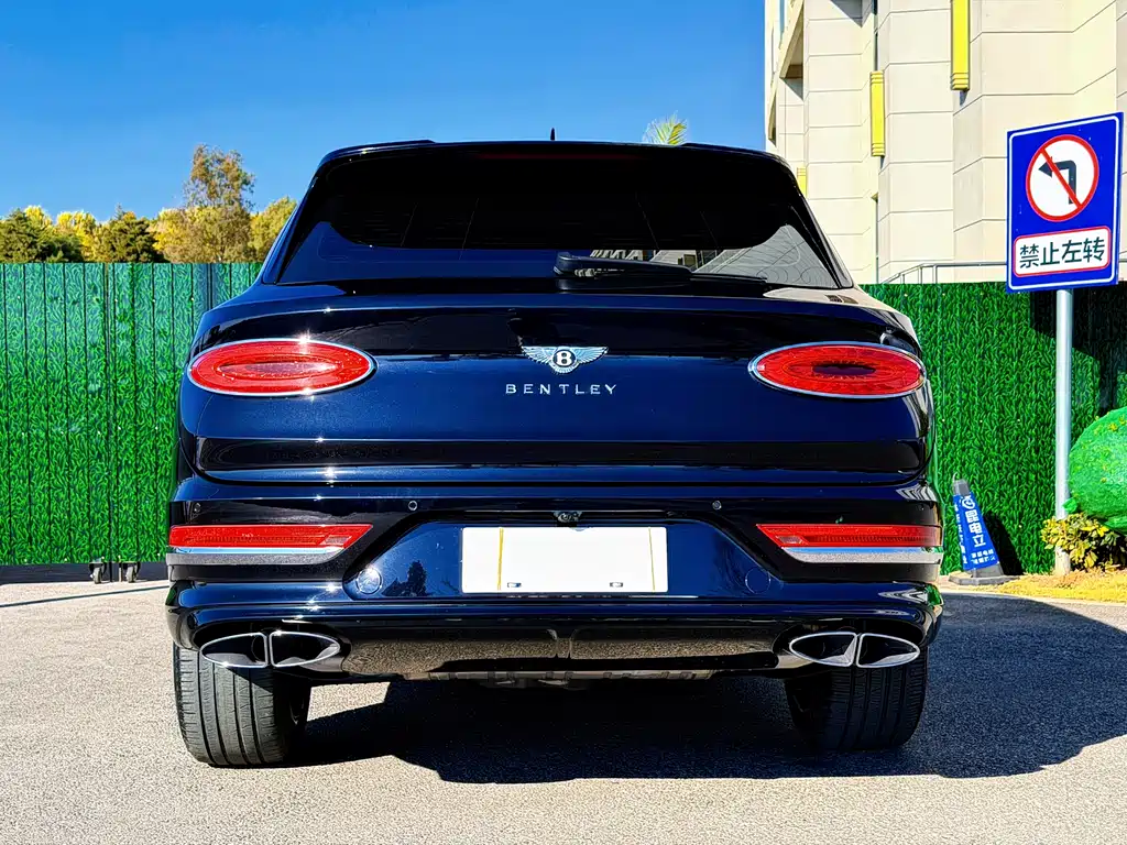 Bentayga 2021 4.0T V8 купить на сайте DeffCars