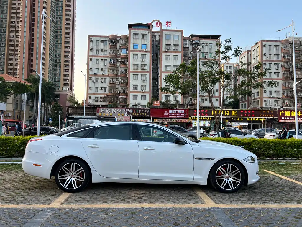 Jaguar XJ 2018 XJL 3.0 SC two-wheel drive elegant business version купить на сайте DeffCars