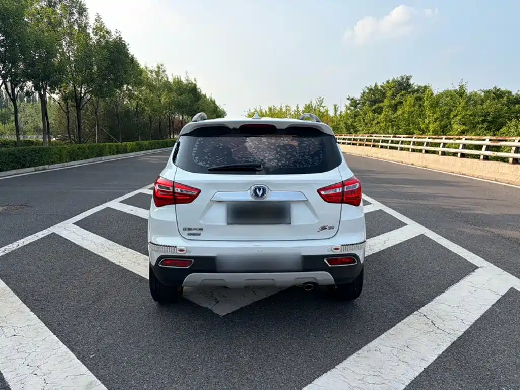 Changan CS35 2017 1.6L manual luxury model купить на сайте DeffCars
