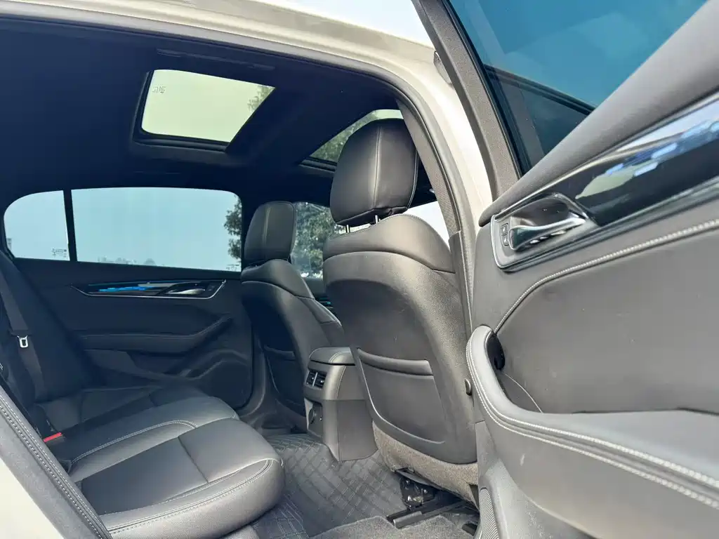 Cadillac CT5 2024 28T luxury model купить на сайте DeffCars
