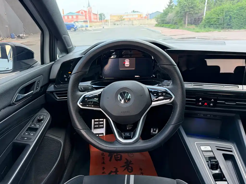 Golf 2023 280TSI DSG R-Line купить на сайте DeffCars