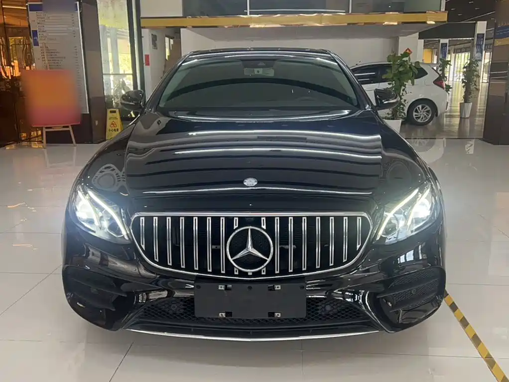 Mercedes-Benz E-Class 2017 E 300 L Sporty and Stylish купить на сайте DeffCars