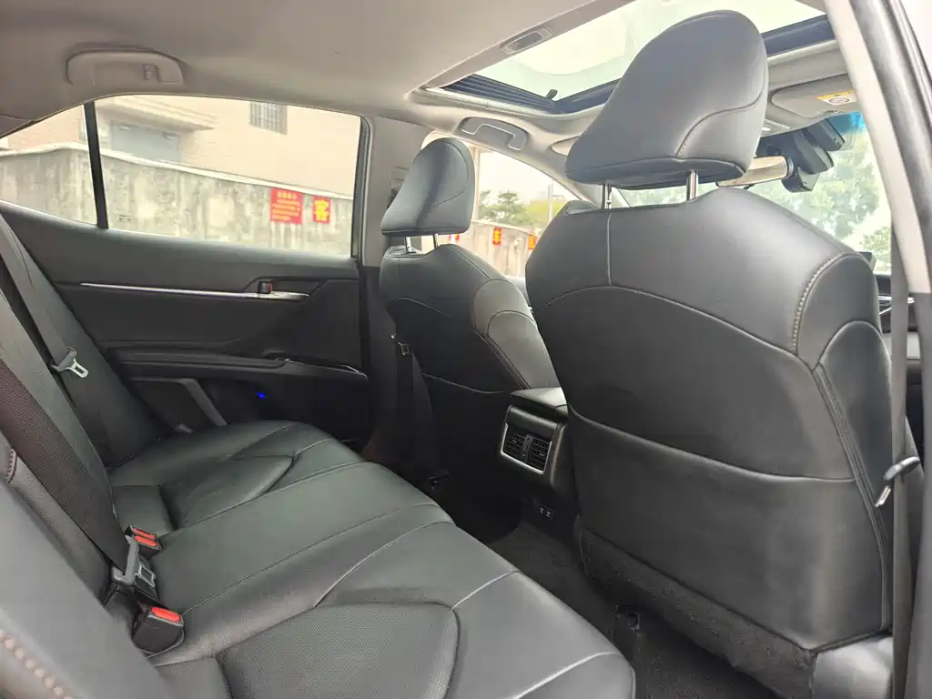 Camry 2021 2.0G Deluxe Edition купить на сайте DeffCars