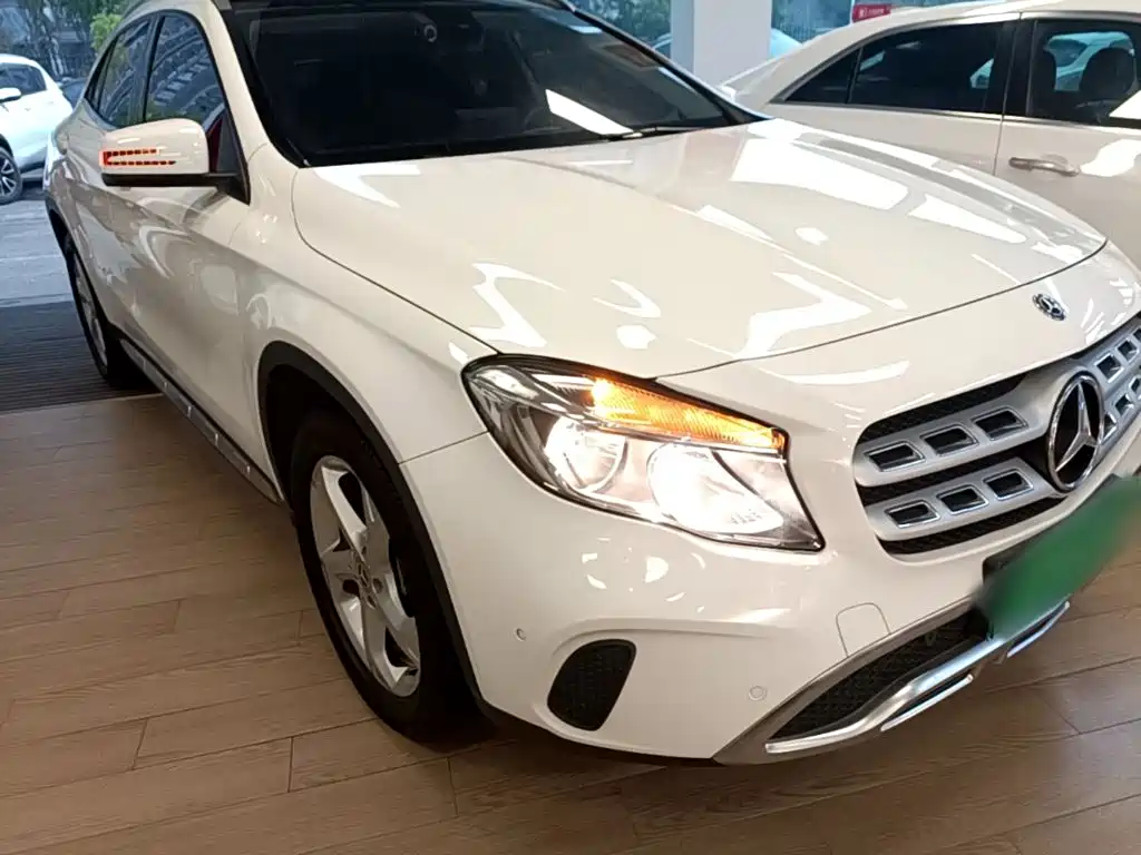 Mercedes-Benz GLA 2019 GLA 200 Dynamic купить на сайте DeffCars