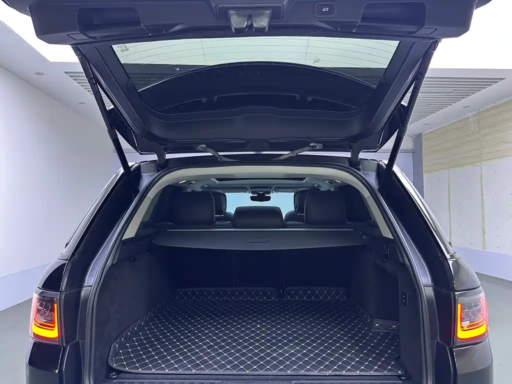 Range Rover Sport 2019 3.0 SC V6 Special Edition купить на сайте DeffCars