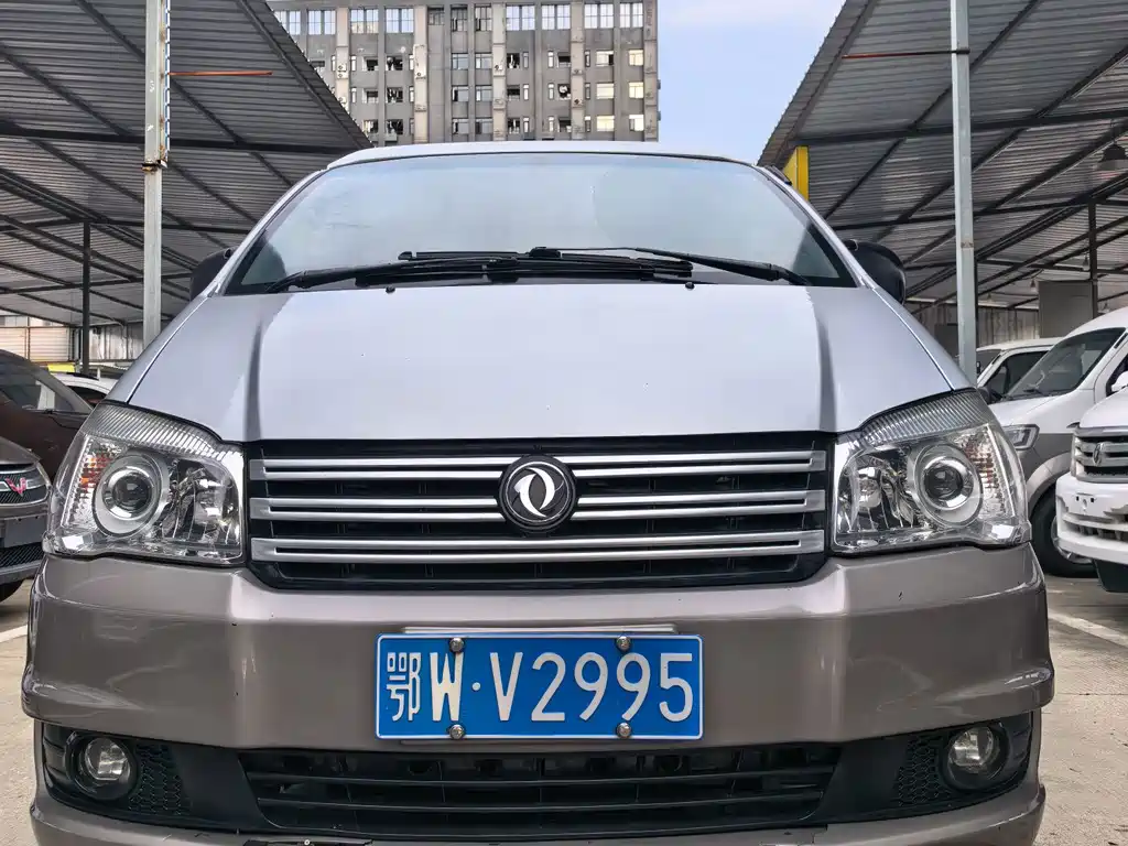 Lingzhi 2018 M3L 1.6L 7-seat comfort model купить на сайте DeffCars