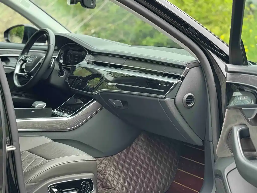 Audi A8 2021 A8L 50 TFSI quattro comfort type купить на сайте DeffCars