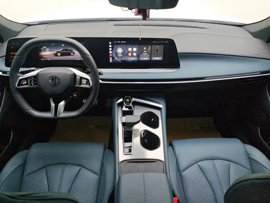 MG7 2023 2.0T Automatic Beauty Hunting Luxury Edition купить на сайте DeffCars