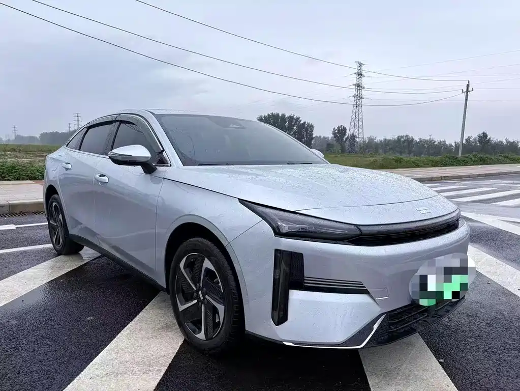 Galaxy L6 2025 EM-i 140km Discovery+ Edition купить на сайте DeffCars