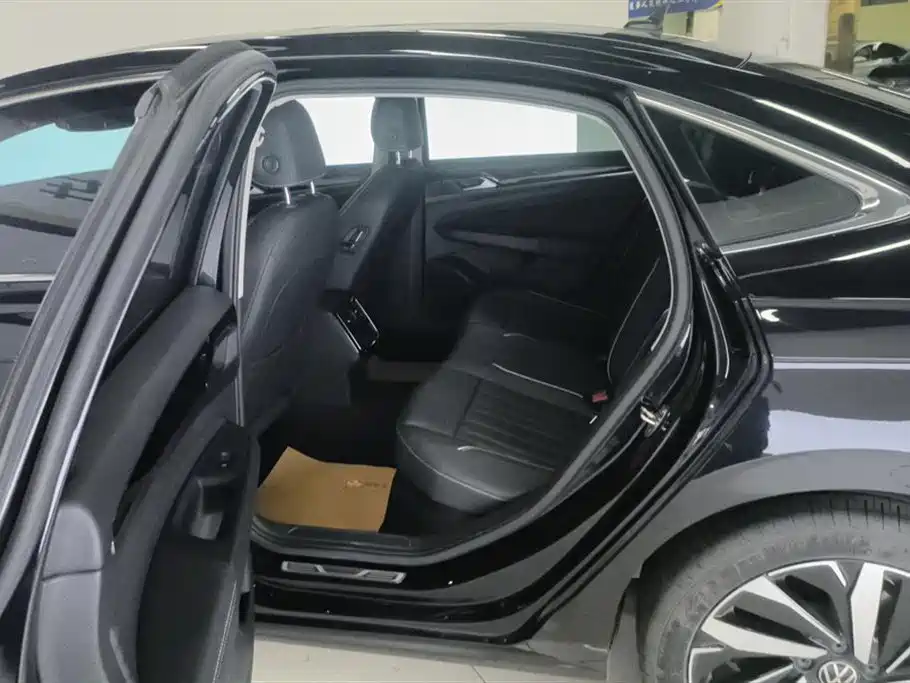 Passat 2022 330TSI Starry Sky Elite Edition купить на сайте DeffCars