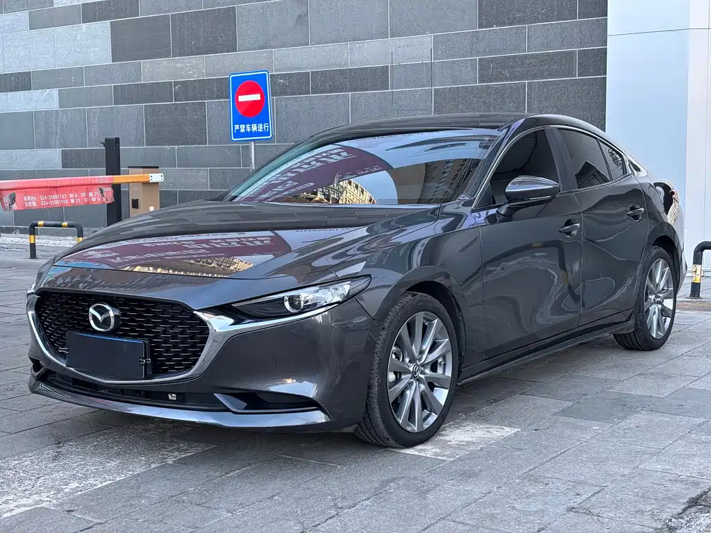 Mazda3 Angkesela 2022 2.0L Automatic Quality Obsidian Edition купить на сайте DeffCars