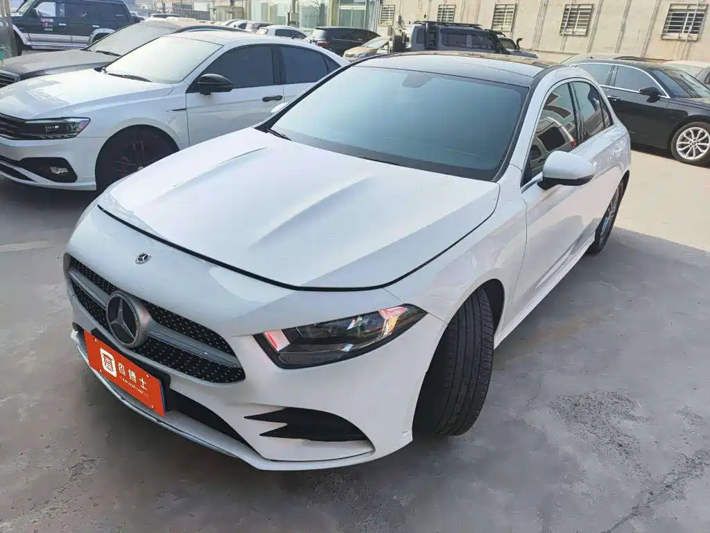 Mercedes-Benz A-Class 2022 A 180 L Sports Sedan купить на сайте DeffCars