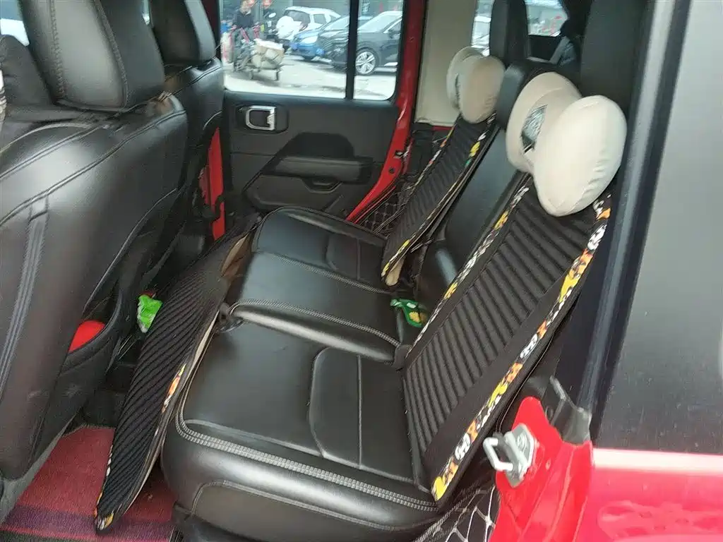 Wrangler New Energy 2021 Four-door 2.0T 4xe Sahara купить на сайте DeffCars