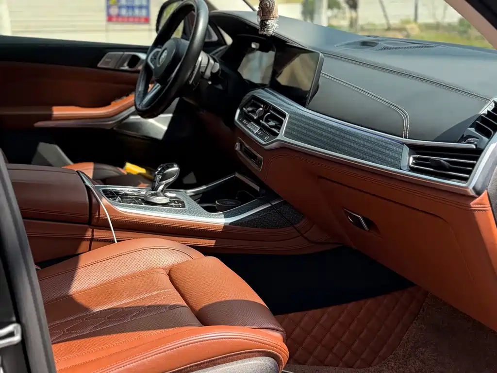 BMW X7 2022 xDrive M50i купить на сайте DeffCars