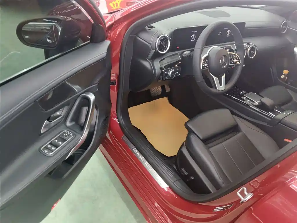Mercedes-Benz A-Class 2022 A 200 L Sports Sedan Dynamic Type купить на сайте DeffCars