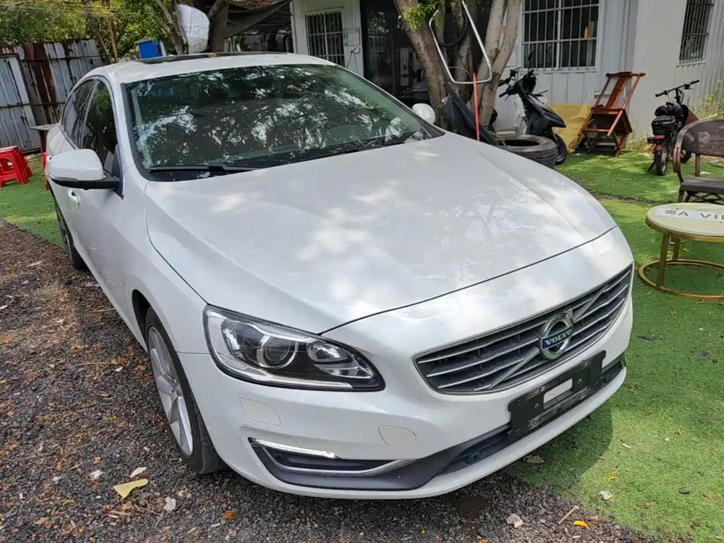 Volvo S60 2018 S60L T4 Zhiyuan Edition купить на сайте DeffCars