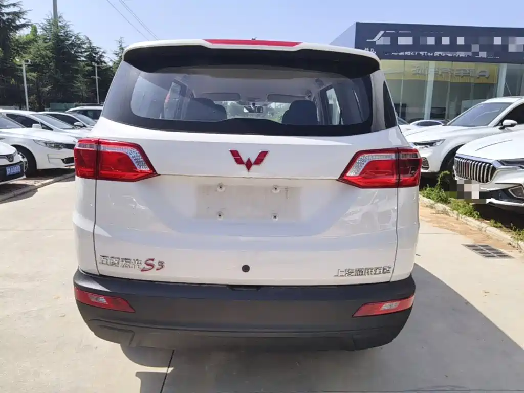 Hongguang S3 2019 1.5L Manual Standard Type National VI купить на сайте DeffCars