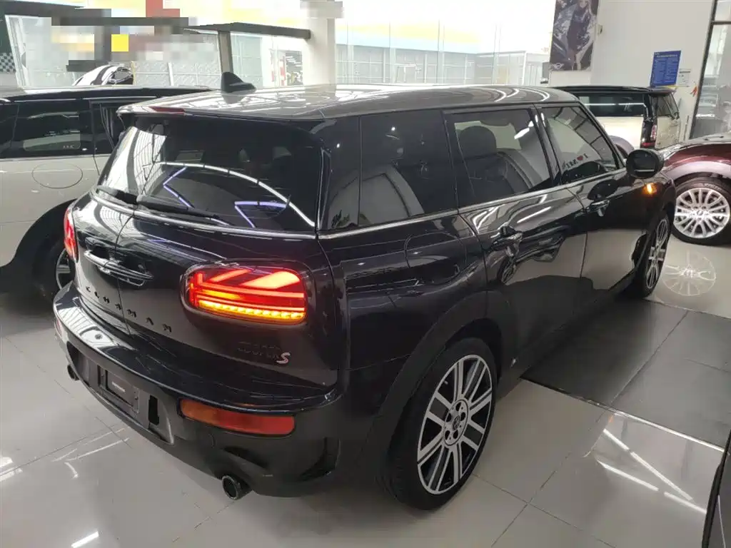 MINI CLUBMAN 2023 facelift 2.0T COOPER S Connoisseur купить на сайте DeffCars