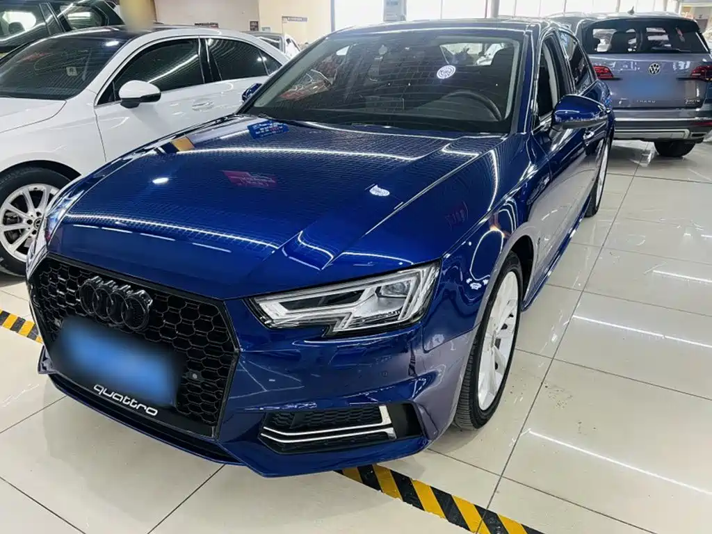 Audi A4L 2018 30th Anniversary Model 40 TFSI Fashion Model купить на сайте DeffCars