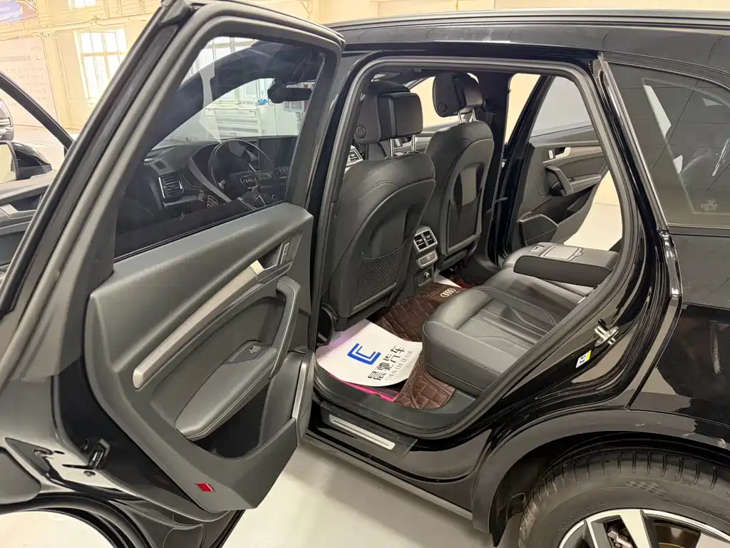 Audi Q5L 2023 40T luxury and dynamic model купить на сайте DeffCars