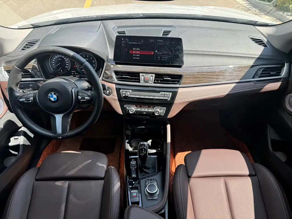 BMW X1 2022 xDrive25Li Exclusive Model купить на сайте DeffCars