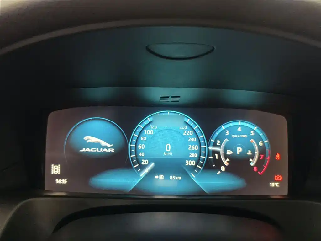 Jaguar XFL 2018 XFL 2.0T 250PS Deluxe Edition купить на сайте DeffCars