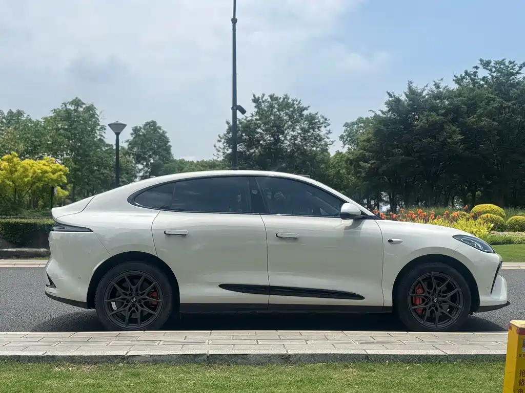 Zhiji LS6 2023 Max Standard Edition купить на сайте DeffCars