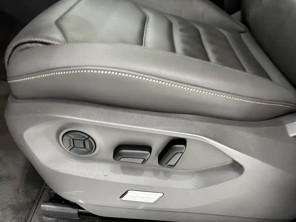 Touareg 2019 3.0TSI Ruifeng Edition National V купить на сайте DeffCars