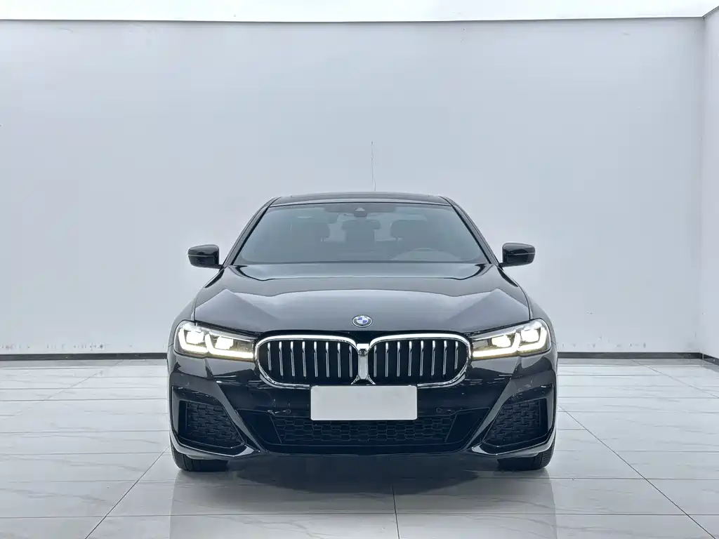 BMW 5 Series 2022 facelift 525Li M Sports Package купить на сайте DeffCars