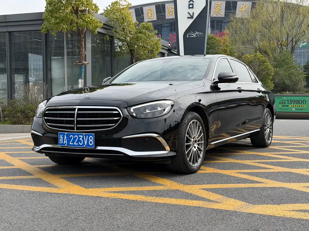 Mercedes-Benz E-Class 2023 E 260 L купить на сайте DeffCars