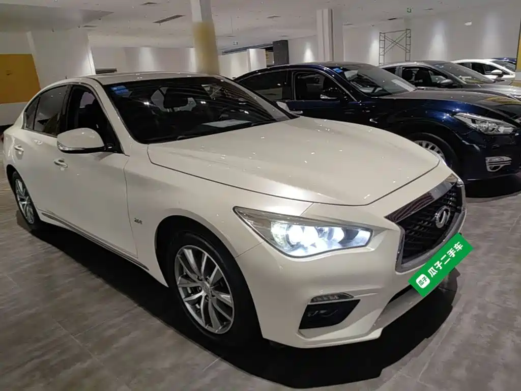 Infiniti Q50L 2018 2.0T Comfort Edition National VI купить на сайте DeffCars