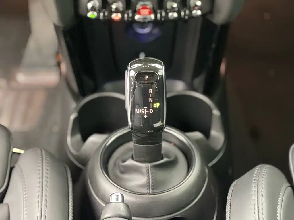 MINI 2022 2.0T COOPER S Artist купить на сайте DeffCars