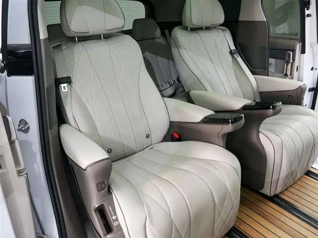 Denza D9 2022 DM-i 970 four-wheel drive flagship model купить на сайте DeffCars