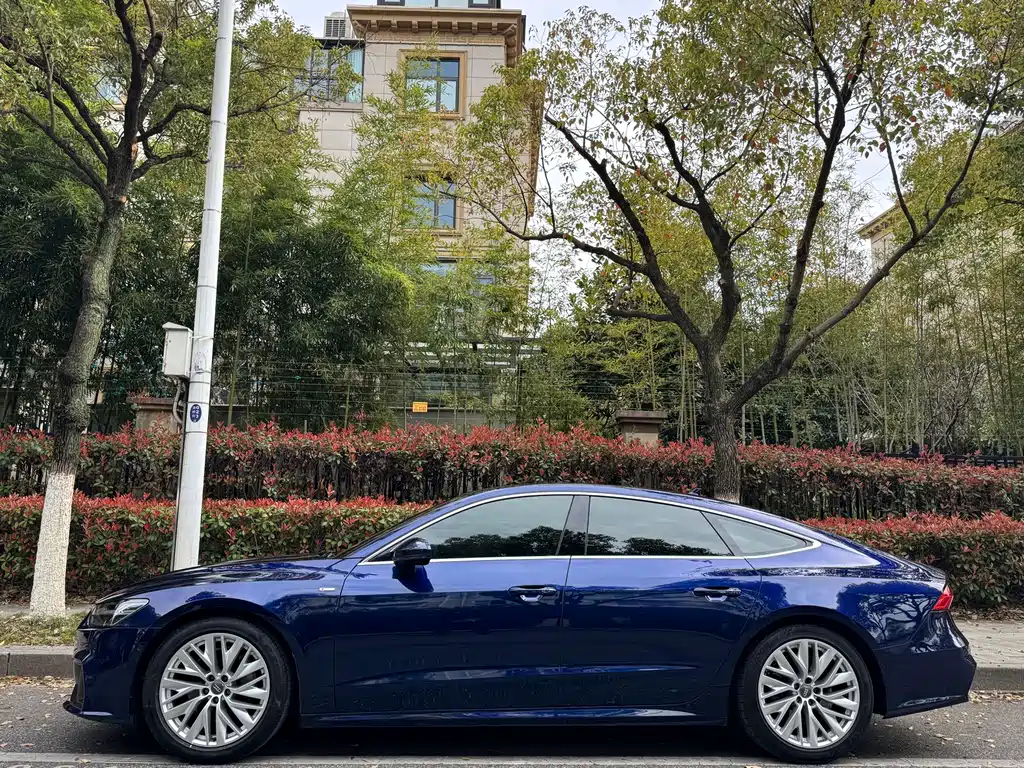 Audi A7 2020 45 TFSI Premium Selection купить на сайте DeffCars