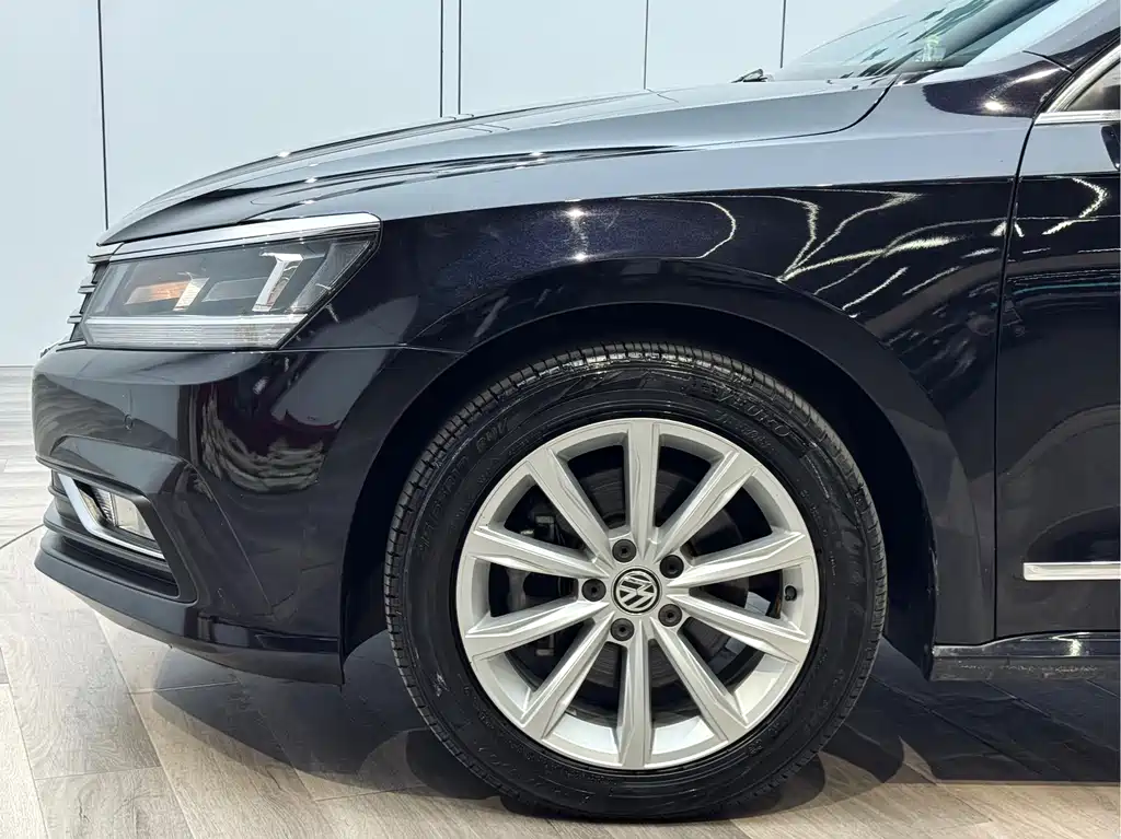 Passat 2017 330TSI DSG Premium Edition купить на сайте DeffCars