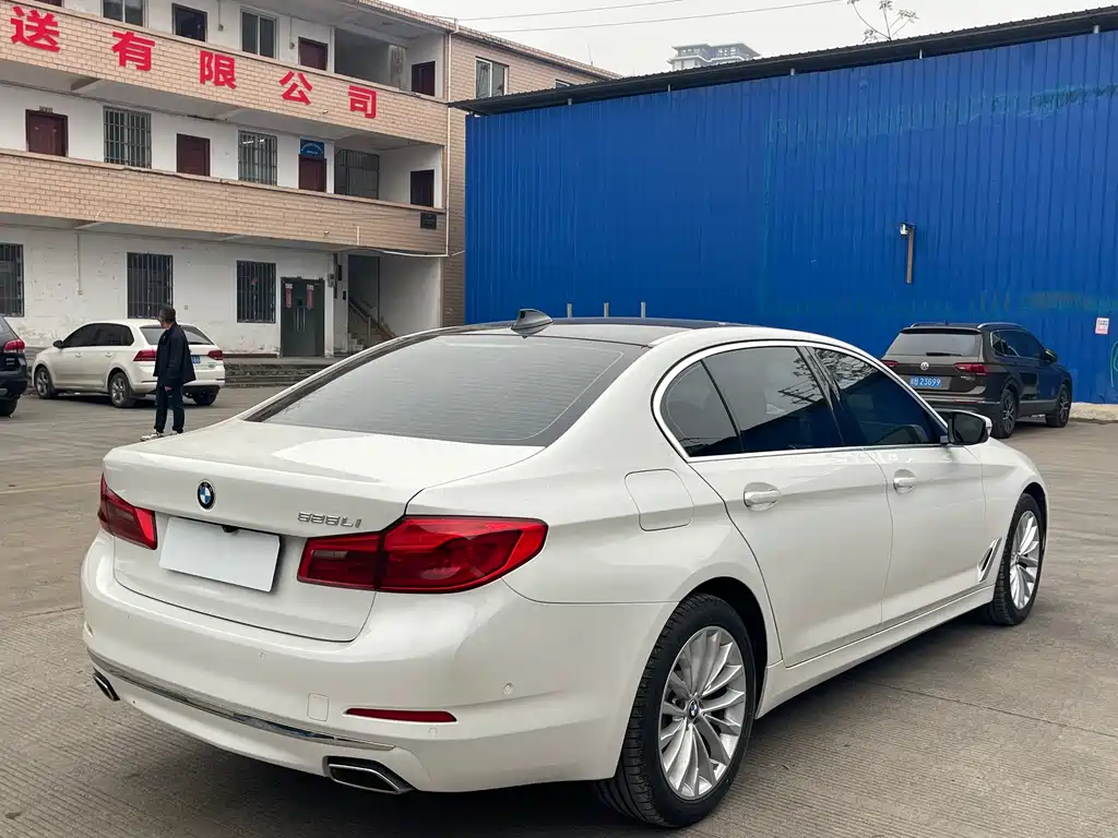 BMW 5 Series 2020 525Li Luxury Package купить на сайте DeffCars